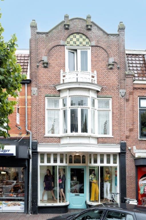 Woonhuis-winkel